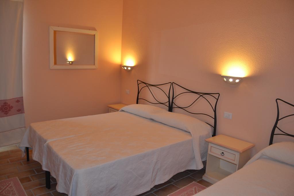 B&B La Pavoncella San Teodoro  Chambre photo