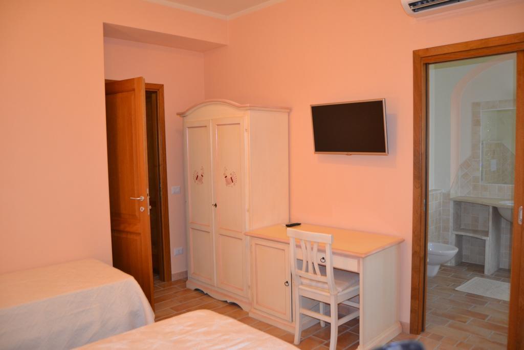 B&B La Pavoncella San Teodoro  Chambre photo